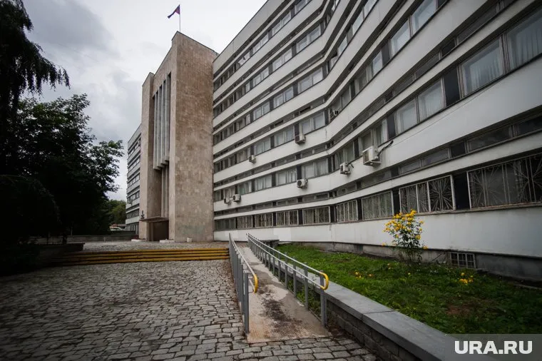 «URA.RU» оценило кандидатов