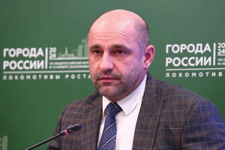 Артем Жога впервые пообщался с мэрами в большом формате