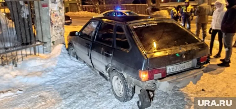 Авария произошла вечером 6 декабря на Московской улице в Екатеринбурге