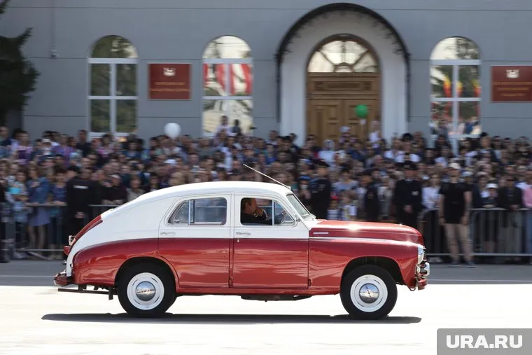 Участникам экспедиции на автомобилях предстоит преодолеть более 10 000 километров за 25 дней (фото из архива)