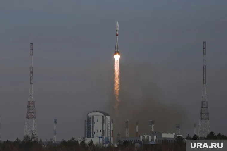 Ракета поразила условную цель на полигоне в Казахстане