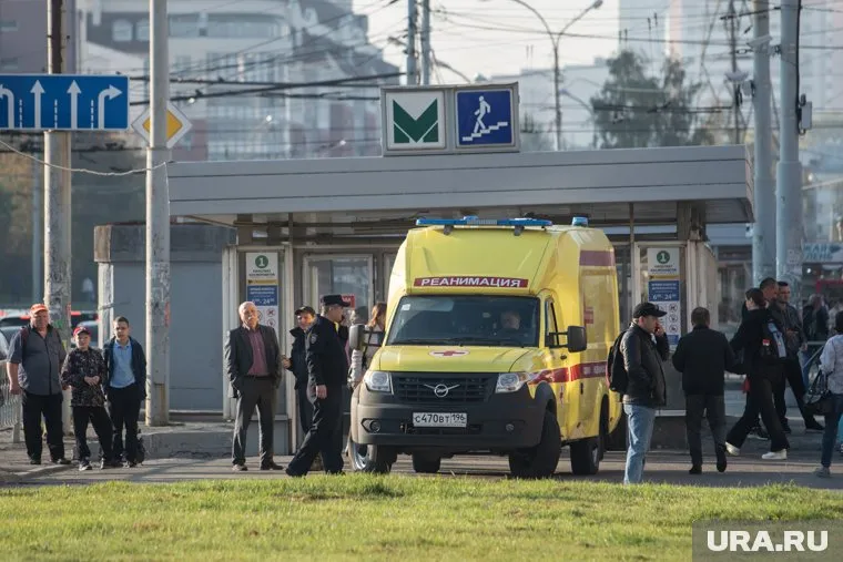Женщина, парализовавшая работу Екатеринбургского метрополитена, находится в реанимации