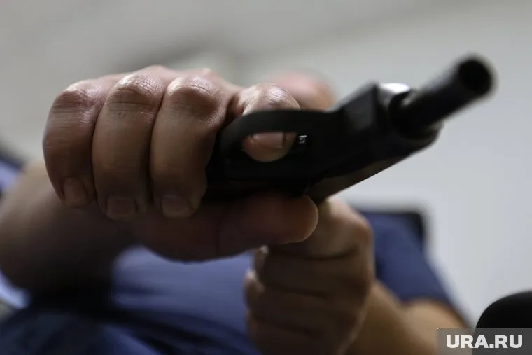 По детям стреляли якобы из травматического пистолета