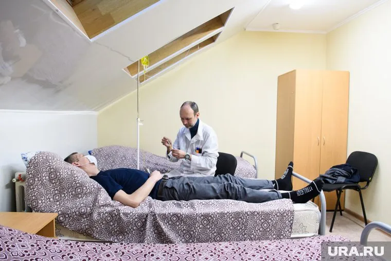 Болеющим россиянам поднимут пособия