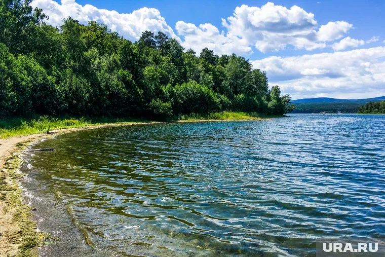 Самый дорогой пермский коттедж продают у берега залива Камы