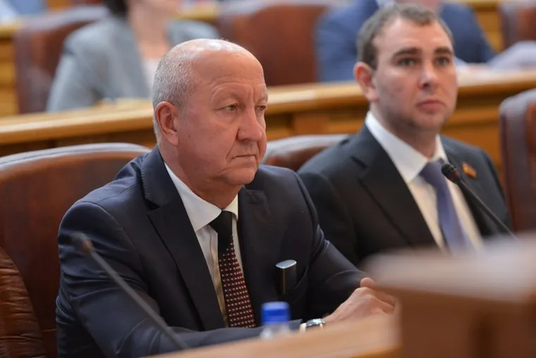 Законодательное собрание. Челябинск., видгоф михаил, колокольцев валерий