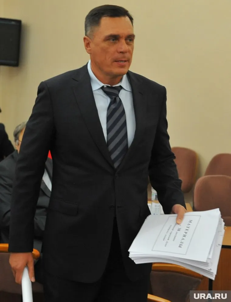 Победив в суде ФНС, Олег Иванов проиграл тяжбу областным властям