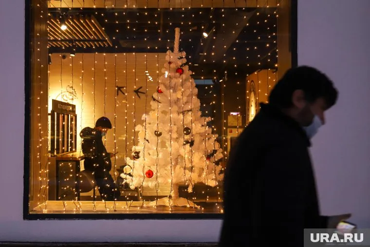 Мужчины потратили на Новый год больше денег, чем женщины