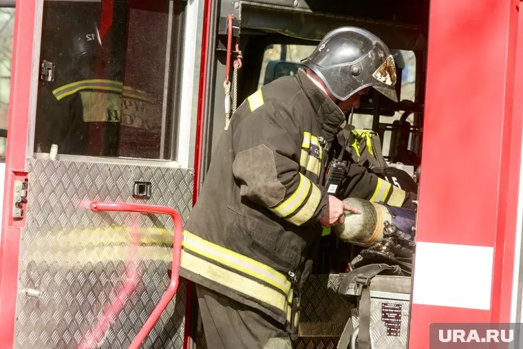 Сигнал о пожаре поступил на пульт дежурного МЧС в 15:00 (архивное фото)