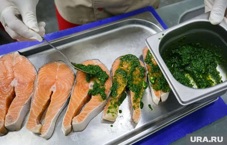 Из-за заморозки цен на базовые товары продукты из люксового сегмента могут подорожать