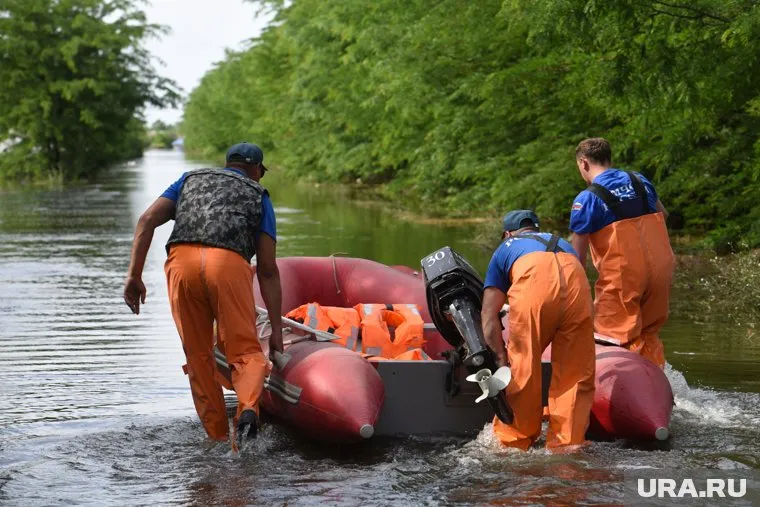 В очаге ЧС оказались более 20 деревень и сел