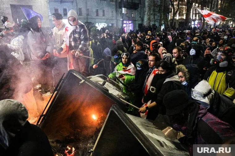 В Грузии во время митинга задержали более 100 человек