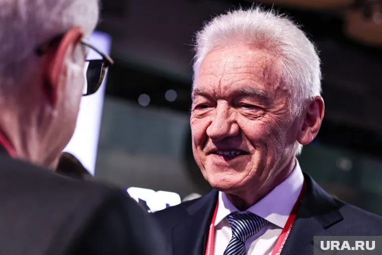 Арена Helsinki Hall находится в собственности бизнесменов Романа Ротенберга и Геннадия Тимченко (на фото)