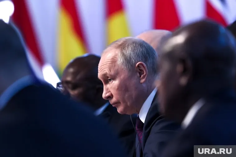 Глава оргкомитета премии хочет, чтобы награду африканским лидерам вручал Владимир Путин