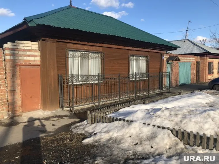 Дом расположен по адресу ул. Амурская, 118