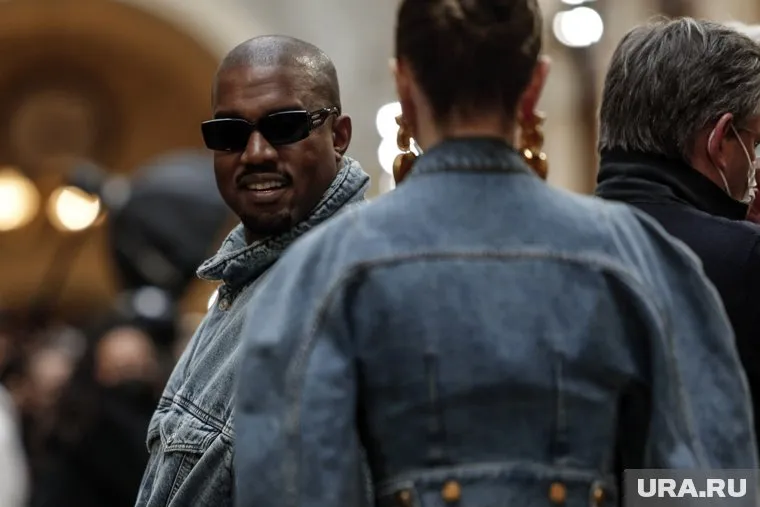 Важным фактором является отношение Канье Уэста к России, заявила Драпеко