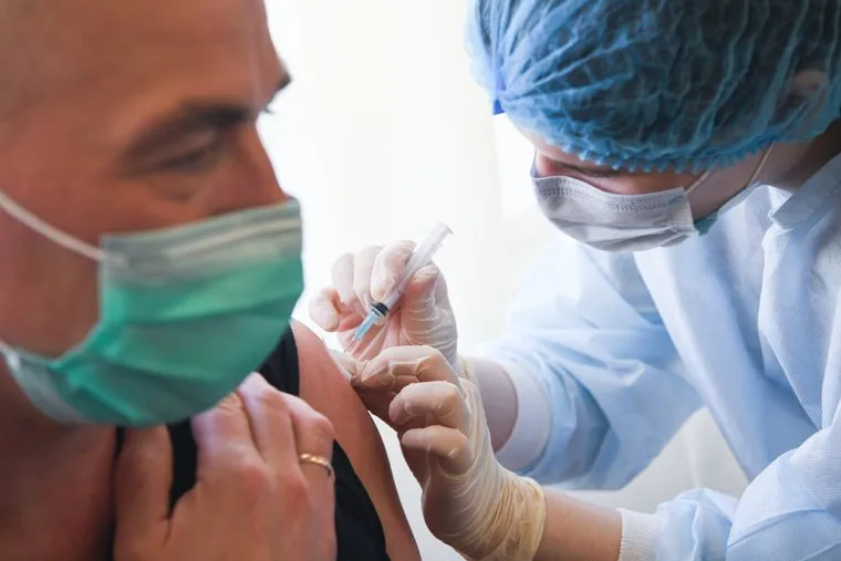 Вакцинация сотрудников ГУФСИН СО от коронавирусной инфекции COVID-19. Екатеринбург