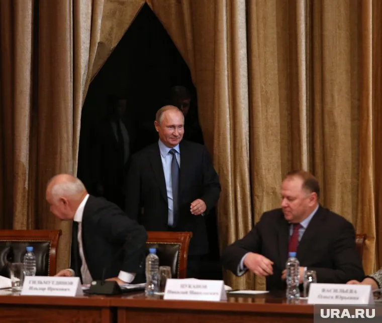 Источники утверждают, что заседание совета всего лишь повод