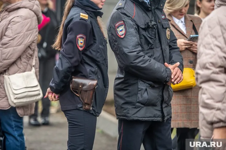 Полиция обследовала парк, куда предположительно шел мужчина