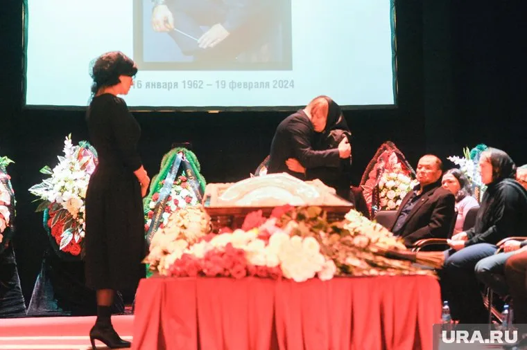 Смерть Абдурахманова стала невосполнимой потерей, считают Ирина и Алексей Текслер