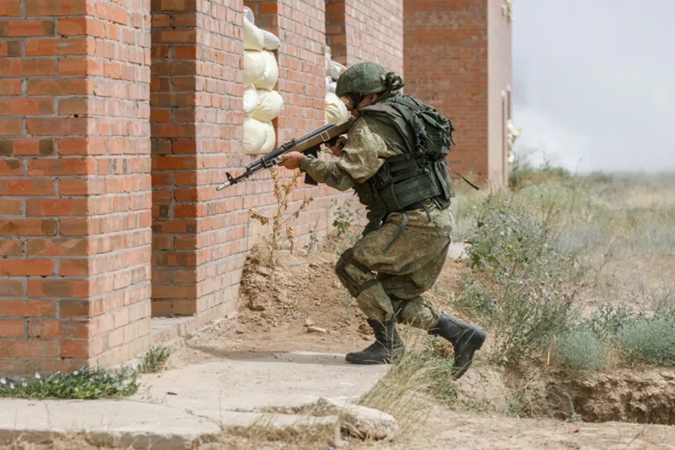 Российские военные начали полномасштабные бои за Северск (архивное фото)