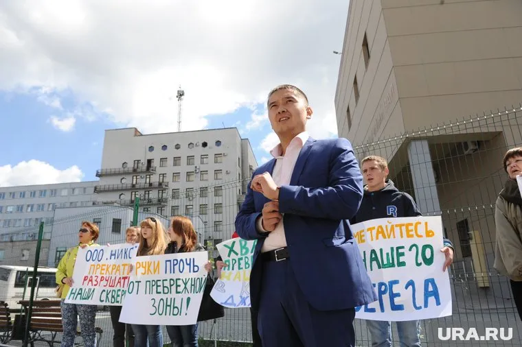 Дамир Утарбеков конвертировал политику в бизнес