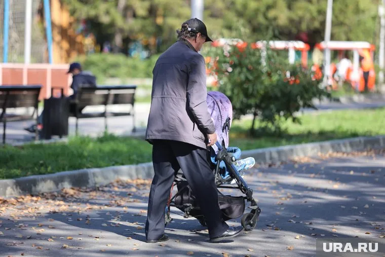 Курганцы просят вернуть в ЦПКиО лавочки