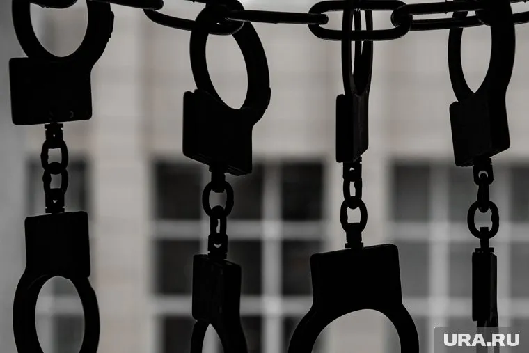 Экс-полицейский признан виновным в убийстве афроамериканца Джорджа Флойда