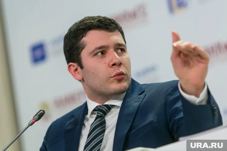 США влияют на власти Литвы, уверен Алиханов