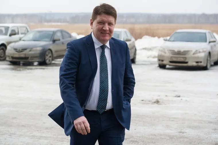 Закрытое совещание ЕР по выборам в Госдуму: сбор участников. Екатеринбург