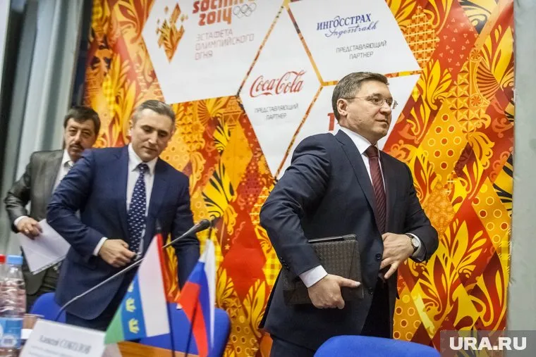 Александру Моору в Югре советуют прислушиваться к Владимиру Якушеву