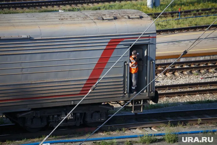 Вагоны доставил до станции другой локомотив