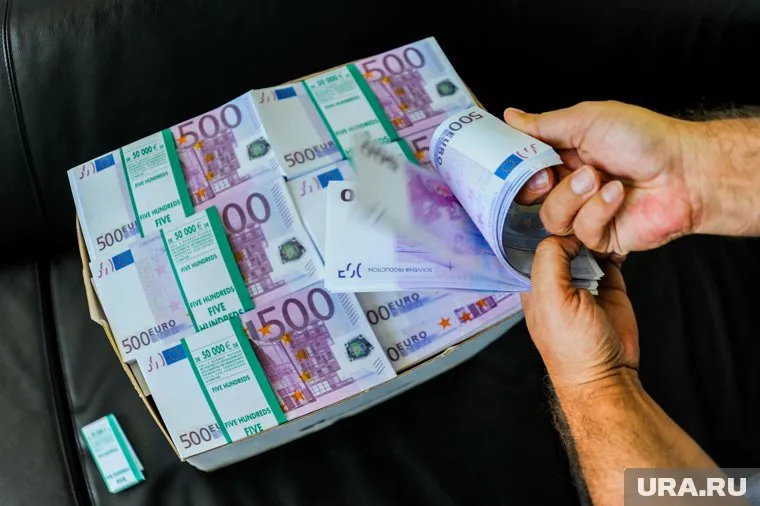 ЕС не сможет прислать Украине деньги в объеме, в котором обещал