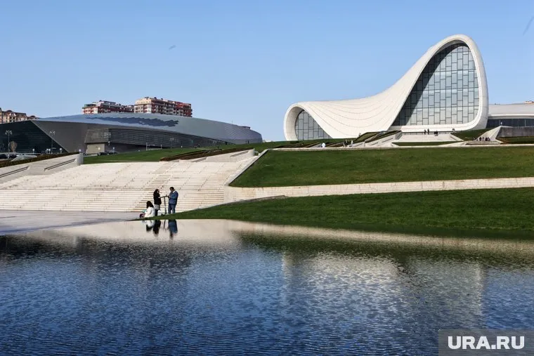 Свердловчане смогут улететь в Баку прямым рейсом