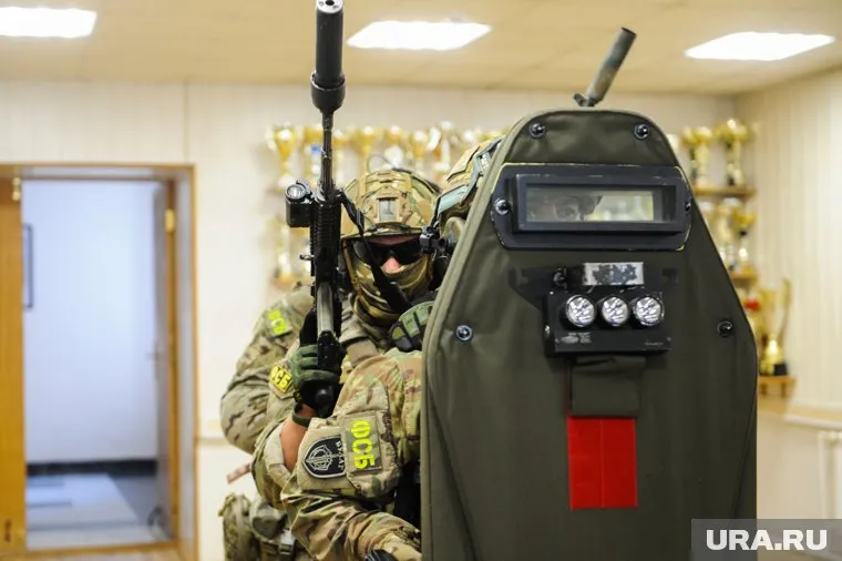 Бойцы провели мастер-класс по зачистке объекта от преступников