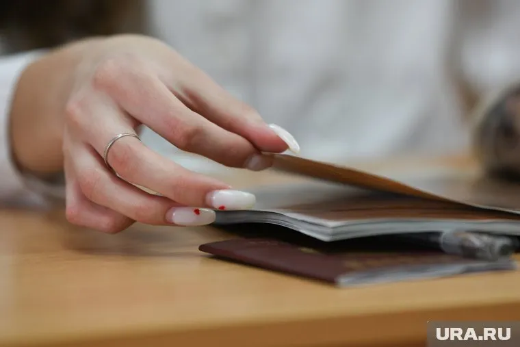 Учителям не понравился внешний вид выпускницы на госэкзамене