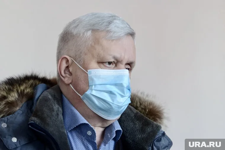 Андрей Косилов предоставил в суд справку об инвалидности и заявил о своей нетрудоспособности