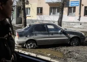 Власти свердловского города придумали, как оштрафовать всех водителей за парковку на газонах