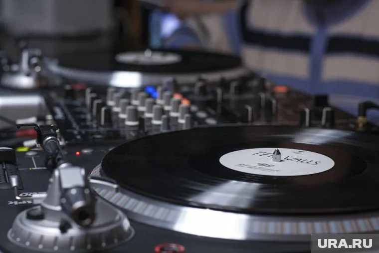 Альбом «Their Greatest Hits 1971—1975» группы Eagles становился «платиновым 38 раз