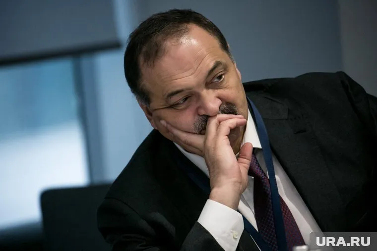 После таких инцидентов над Дагестаном смеется весь мир, заявил Сергей Меликов