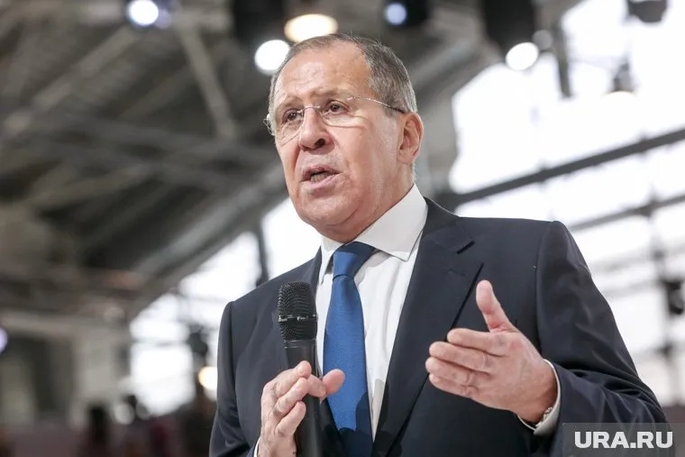 ЕС и НАТО хотят объединиться в коалицию, заявил Сергей Лавров