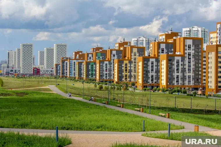 Преображенский парк в Академическом — один из крупнейших в России. Его площадь составляет около 50 га