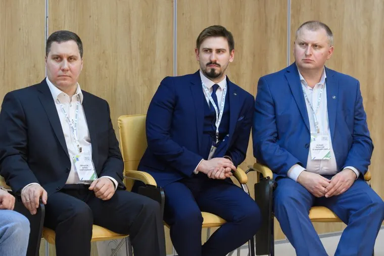 Встреча Дмитрия Артюхова с участниками конкурса "Лидеры России". Салехард