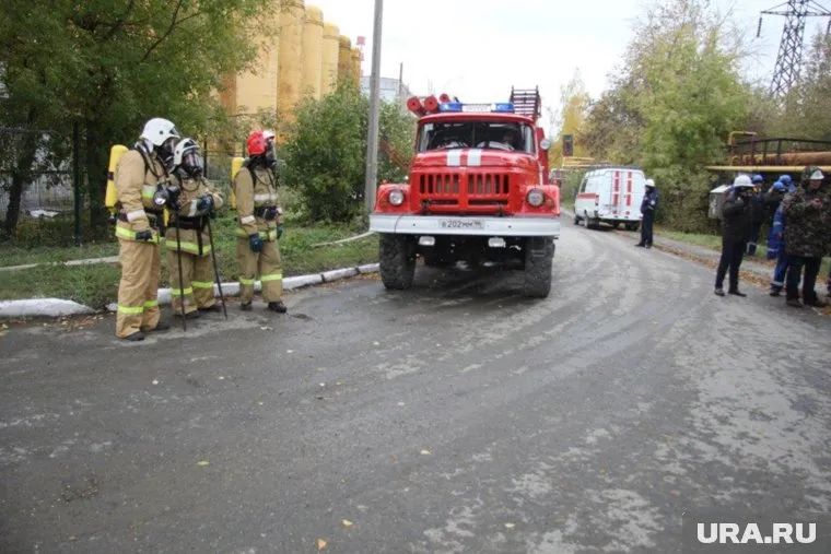 Рабочие завода ВИЗ-Сталь прошли проверку
