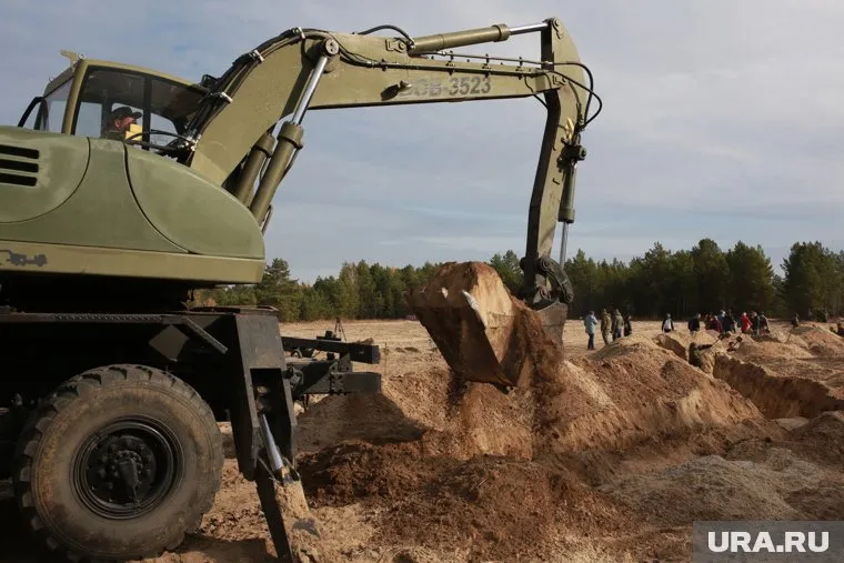 По версии следствия, экс-глава региона присвоил себе миллиард рублей в рамках возведения оборонительных сооружений по Курском