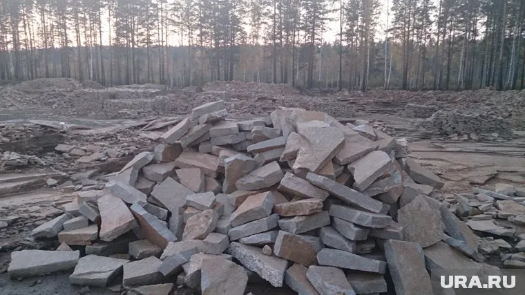 Незаконные карьеры окружили столицу Урала со всех сторон