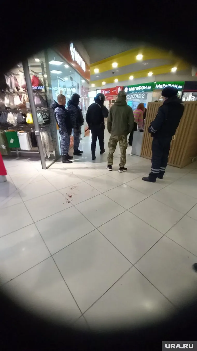 Раненых дебоширов увезли в больницу