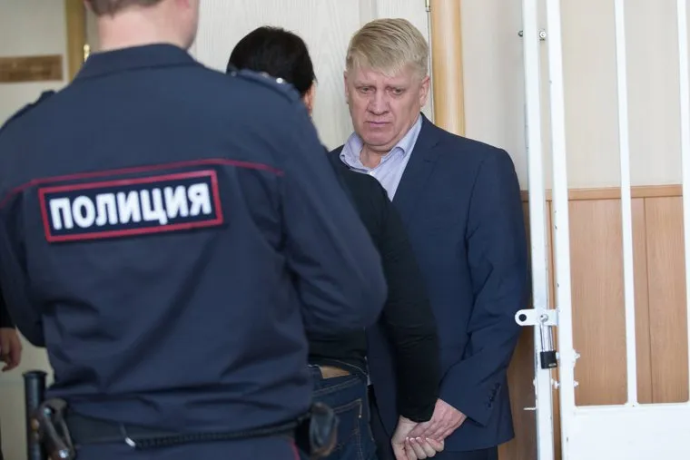 Выбор меры пресечения для начальника курганского отделения РЖД Домосканова Сергея. г. Курган