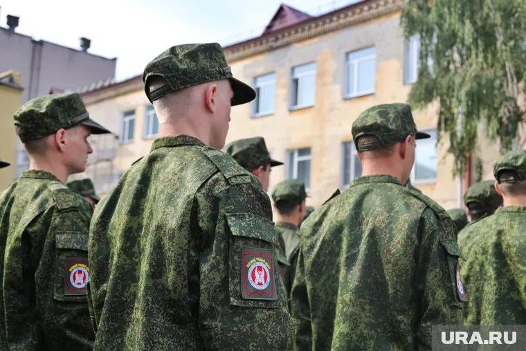 По частичную мобилизацию попадают резервисты от 25 от 40 лет, отметил Анатолий Матвийчук