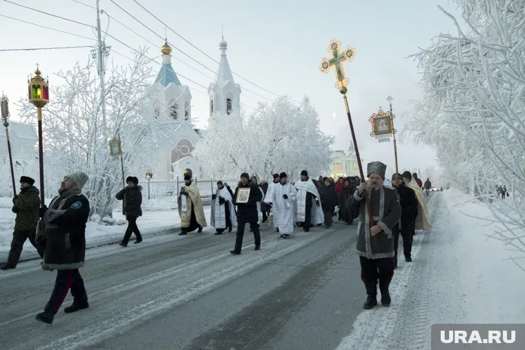 В ХМАО перекроют дороги 19 января для проведения Крестного хода